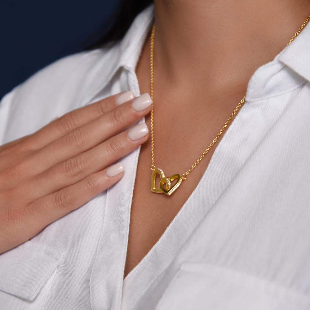 To My Sweetest Daughter Necklace – Love Knows No Distance from Mom